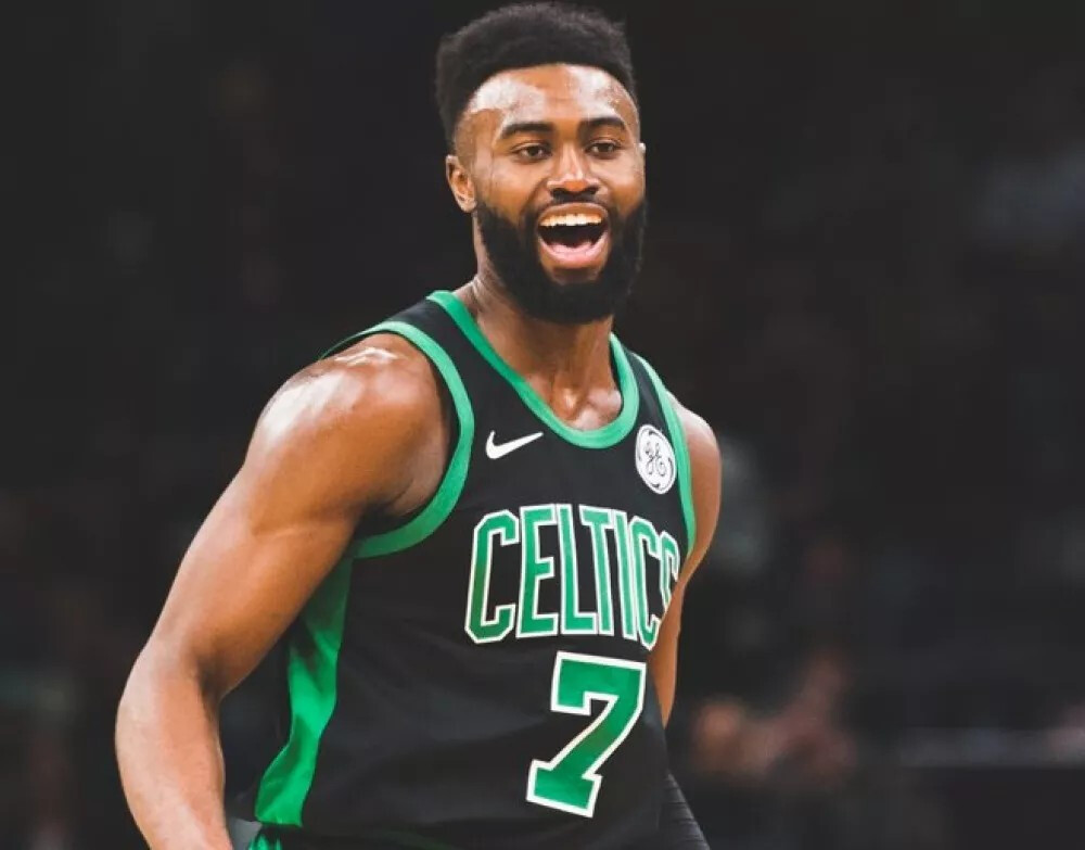 F1：周冠宇告别法拉利车队