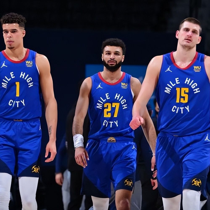 搞笑，勒布朗詹姆斯认为字母哥在70年代可场均250分的言论遭反对