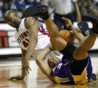 伊津野英昭透露工作进展 新作正在开发中