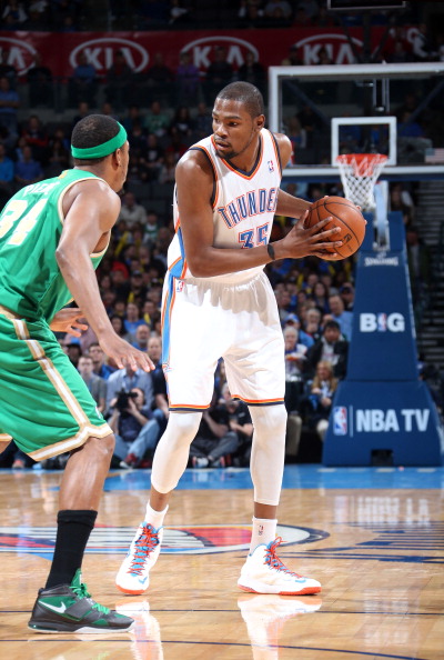 齐麟第四节伤退 新疆加时险胜福建