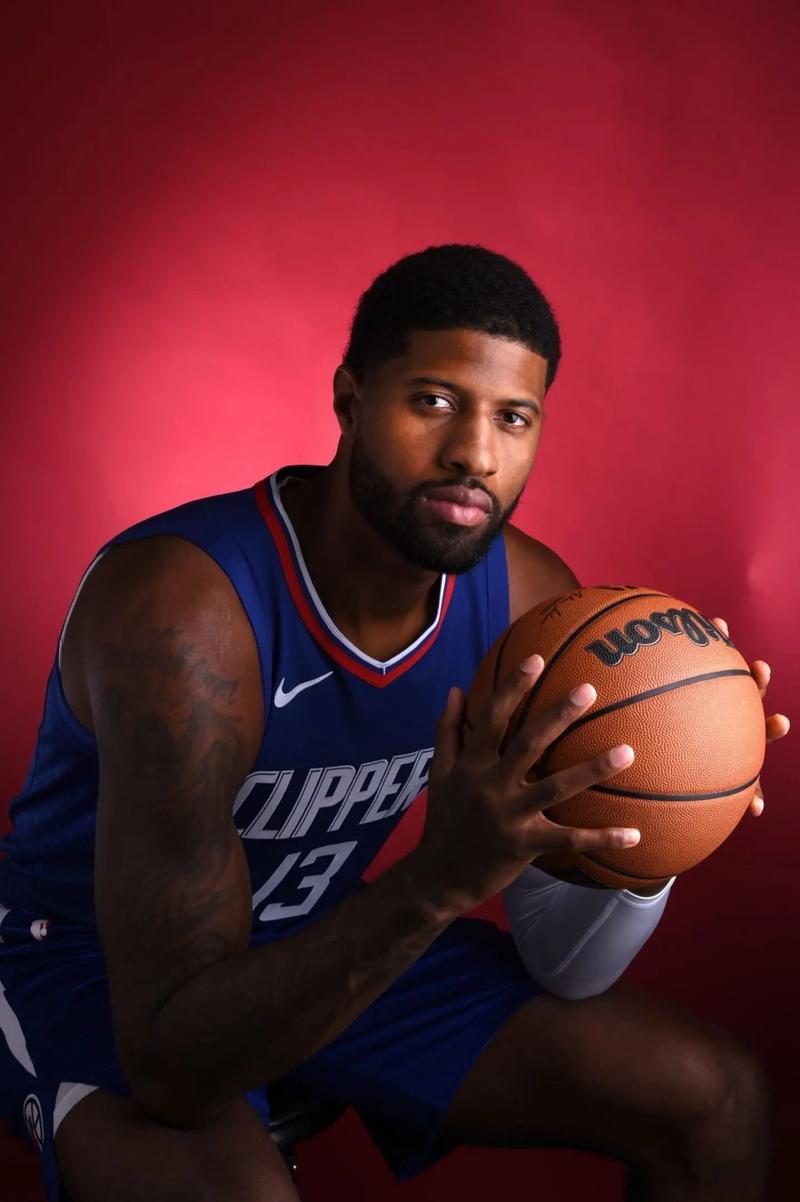 [NBA]库里伤退巴特勒三双 勇士险胜猛龙