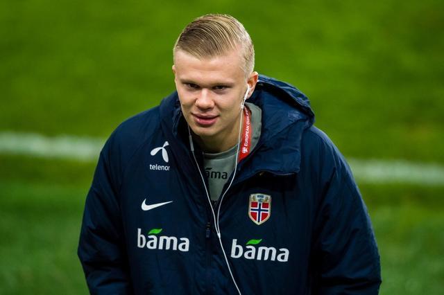 世体：卡萨多和贝尔纳尔愿意替补，他们对巴萨来说至关重要