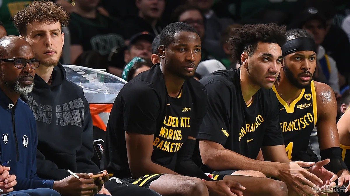 武汉女足夺亚冠登榜十大体育新闻