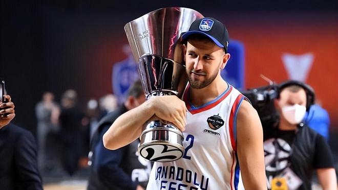 [NBA]里奇-保罗：若哈登与詹姆斯联手，他早就能得三座总冠军了