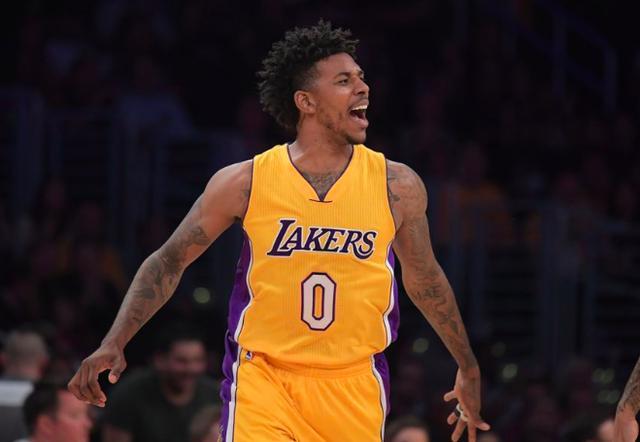 英超｜率狐狸再战红魔 范尼誓弑杀旧主