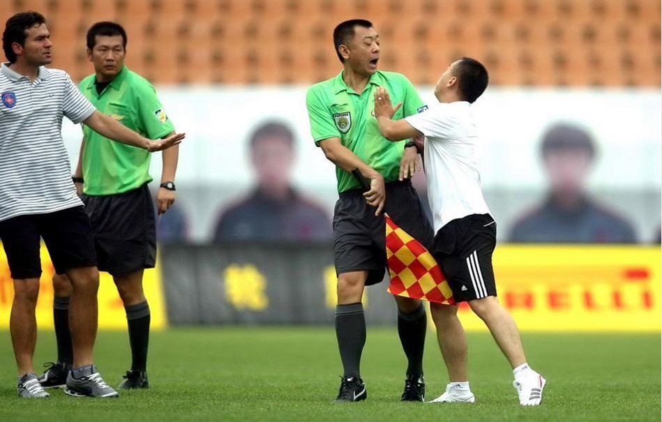 现在官方正式宣布！瓦伦丁·卡斯特利亚诺斯以3000万欧元从拉齐奥转会至西汉姆联，合同签至2030年。这一消息毫不意外，早在去年12月31日就已确认！ 来源：著名记者斯基拉