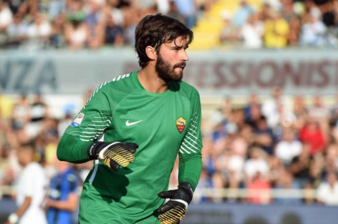 足球曝足坛巨星可能无缘世界杯，伤病加重